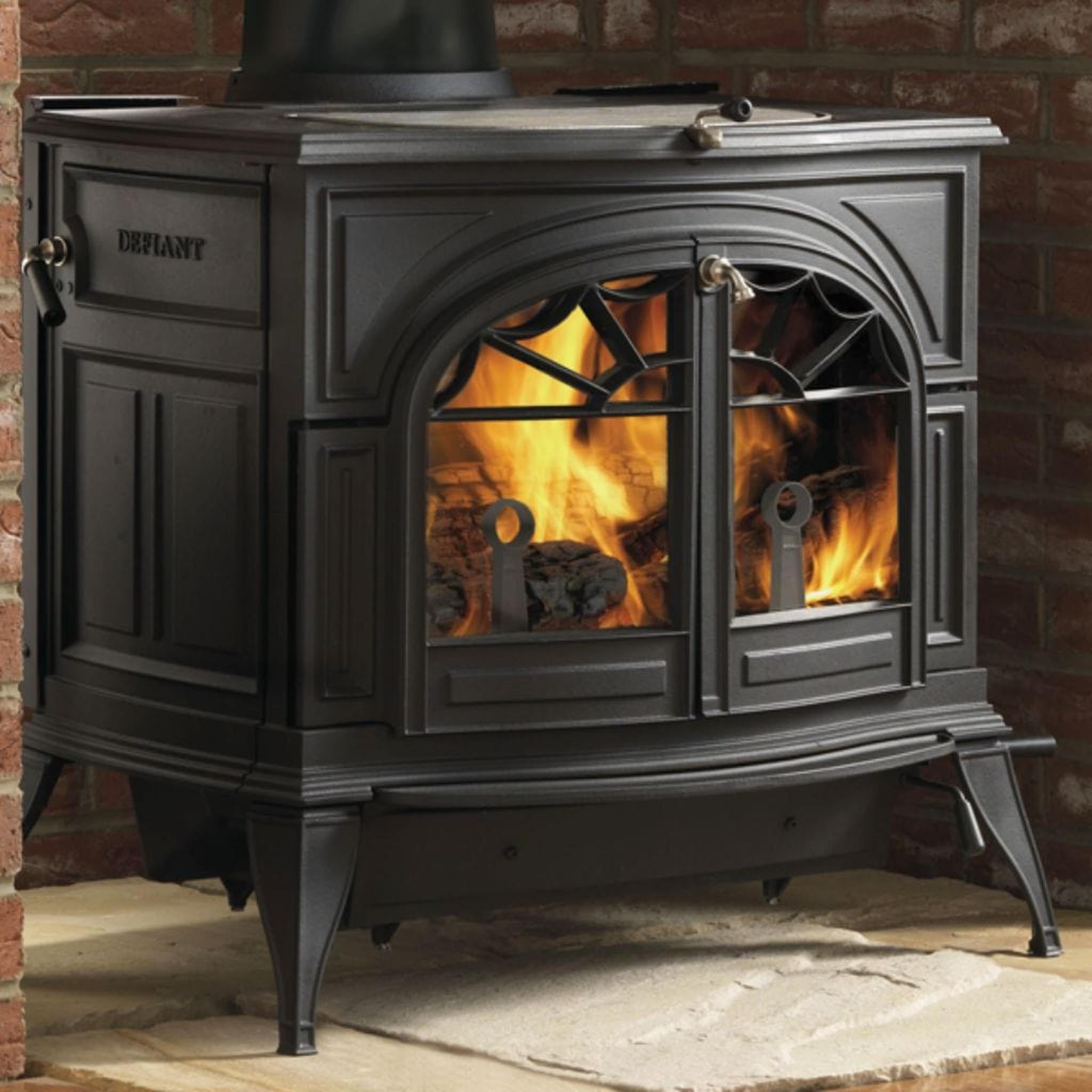 Vermont Castings Defiant 32" Classic Black Wood Burning Stove With Traditional Doors